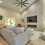 Luxury Scottsdale Vacation Rental With Patio!