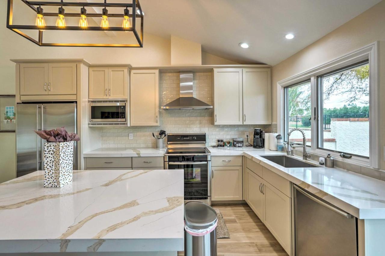Luxury Vacation With Patio! Holiday home
